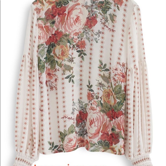“Talia”Floral blouse - Picture 15 of 16